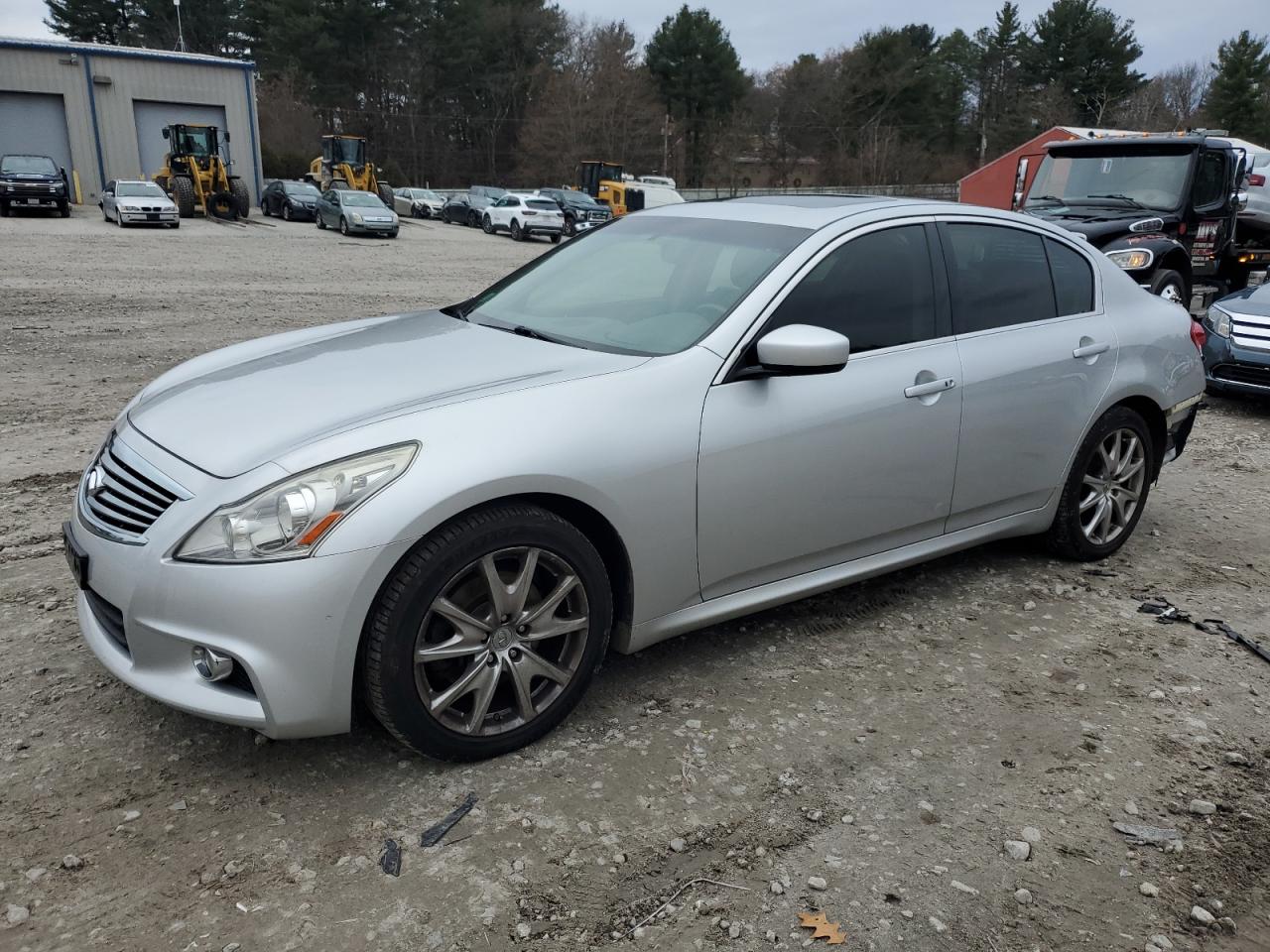 Infiniti G (2013)