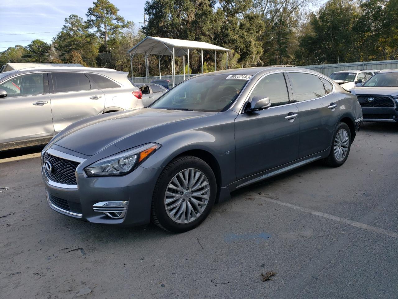 Infiniti Q70 (2016)