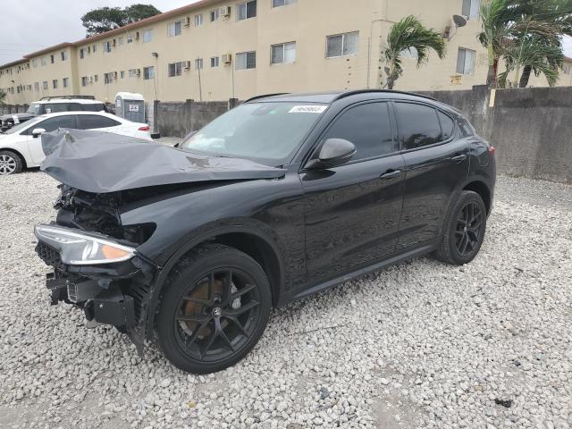 Alfa-romeo Stelvio (2021)