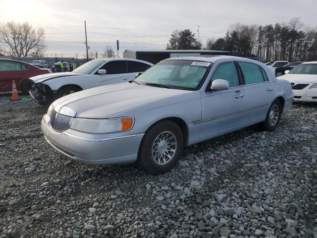 Lincoln Towncar (2001)