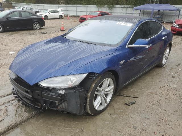 Tesla Model s (2015)