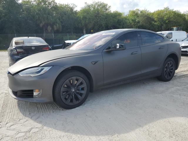 Tesla Model s (2018)
