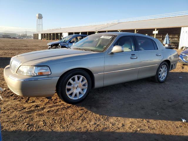 Lincoln Towncar (2004)