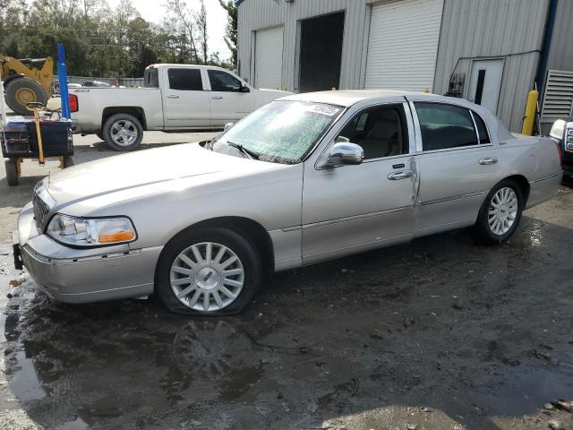 Lincoln Towncar (2003)