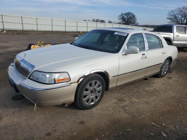 Lincoln Towncar (2005)