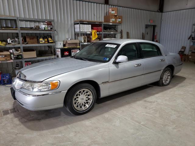 Lincoln Towncar (1999)