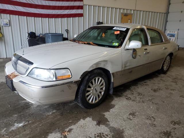 Lincoln Towncar (2005)