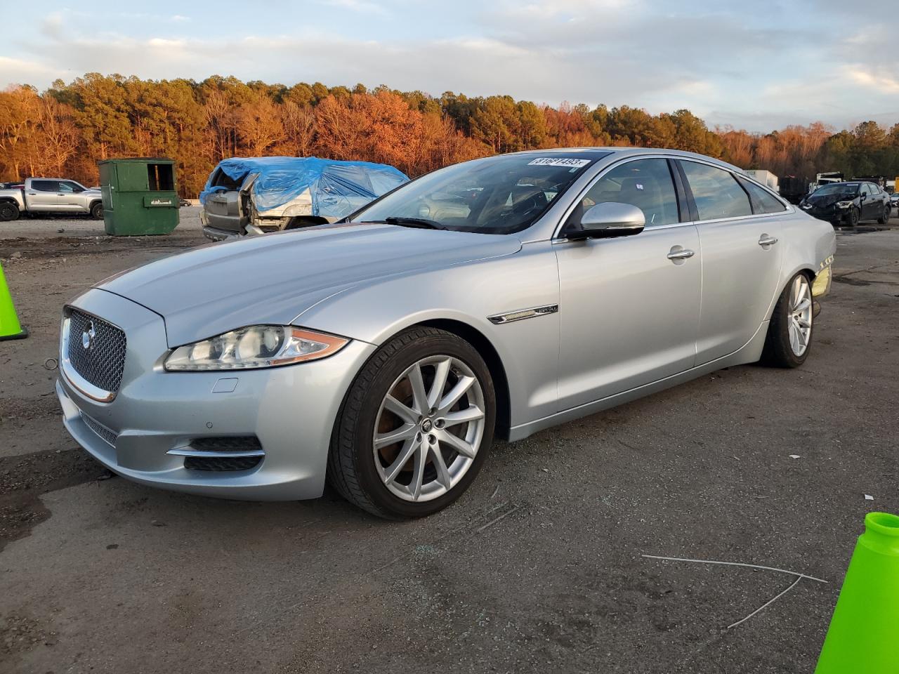 Jaguar Xj (2011)