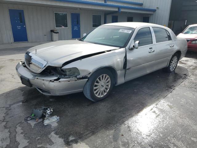 Lincoln Towncar (2004)