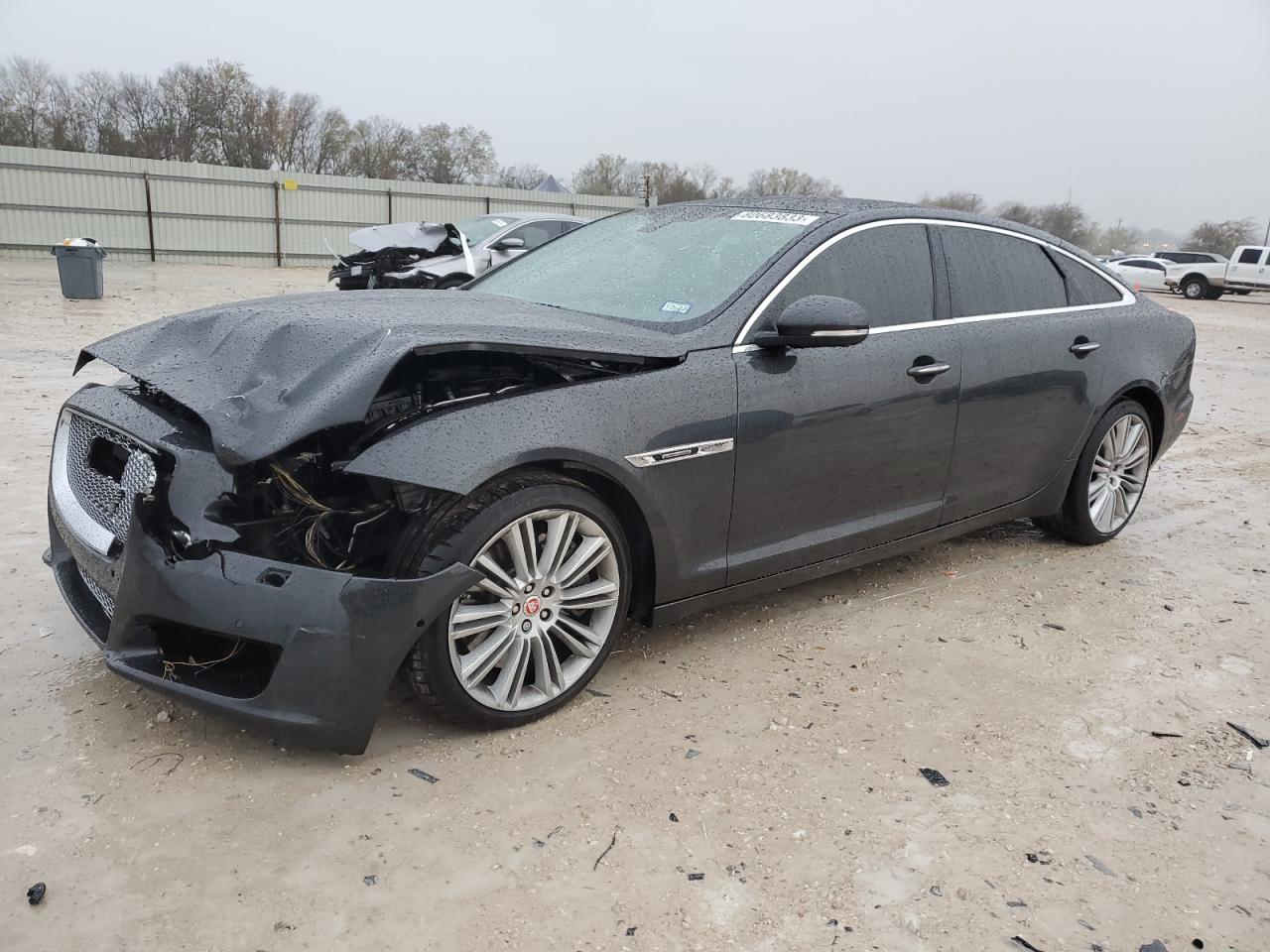Jaguar Xj (2016)