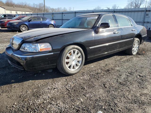 Lincoln Towncar (2010)