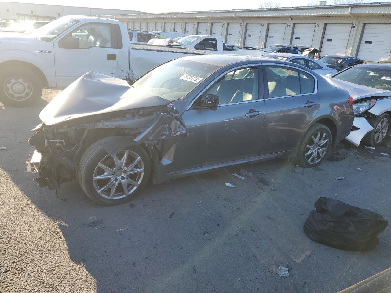 Infiniti G (2013)