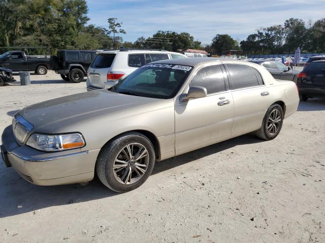 Lincoln Towncar (2004)