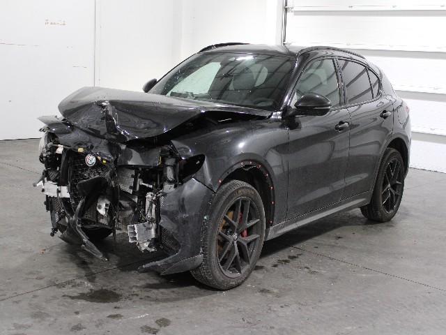 Alfa-romeo Stelvio suv (2019)