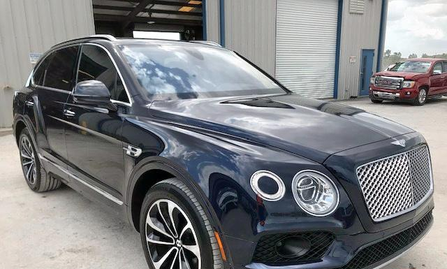 Bentley Bentayga (2017)