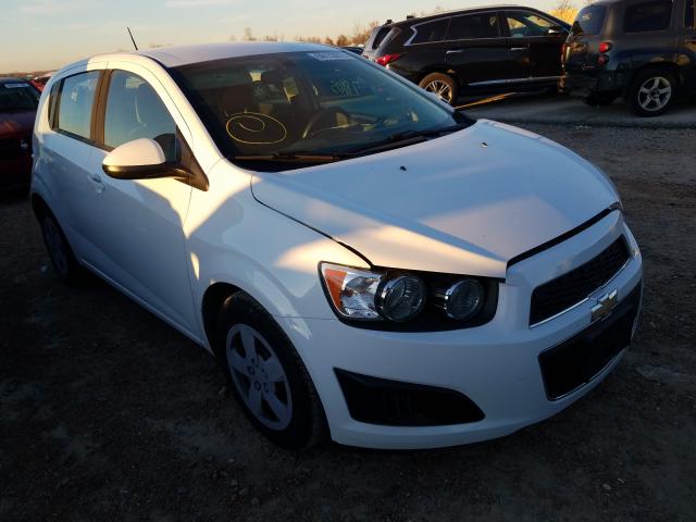 Chevrolet Sonic ls (2016)