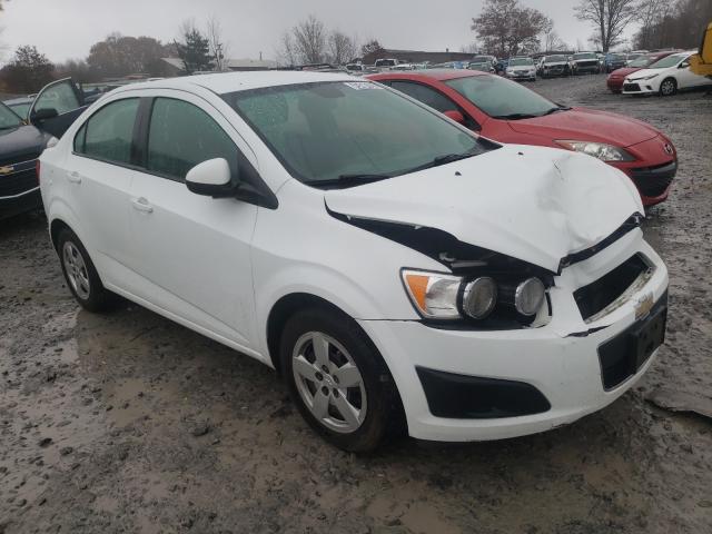 Chevrolet Sonic ls (2013)
