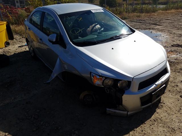 Chevrolet Sonic ls (2016)