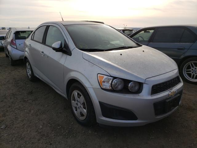 Chevrolet Sonic ls (2013)