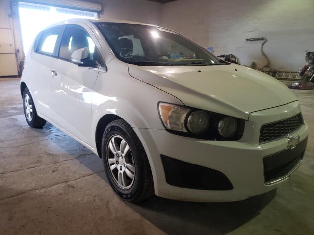 Chevrolet Sonic ls (2012)