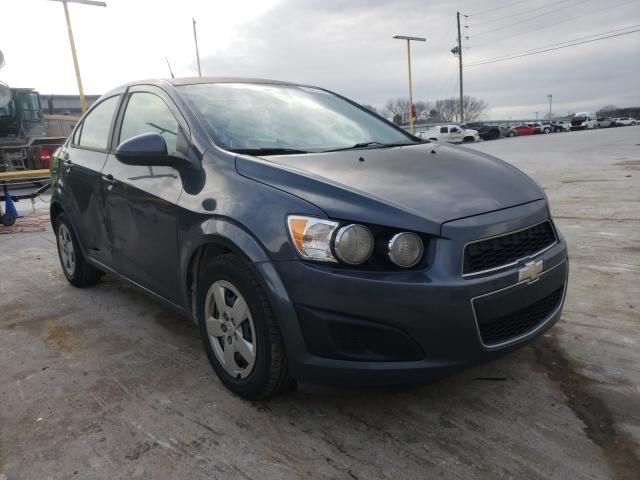 Chevrolet Sonic ls (2013)