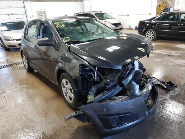 Chevrolet Sonic ls (2016)