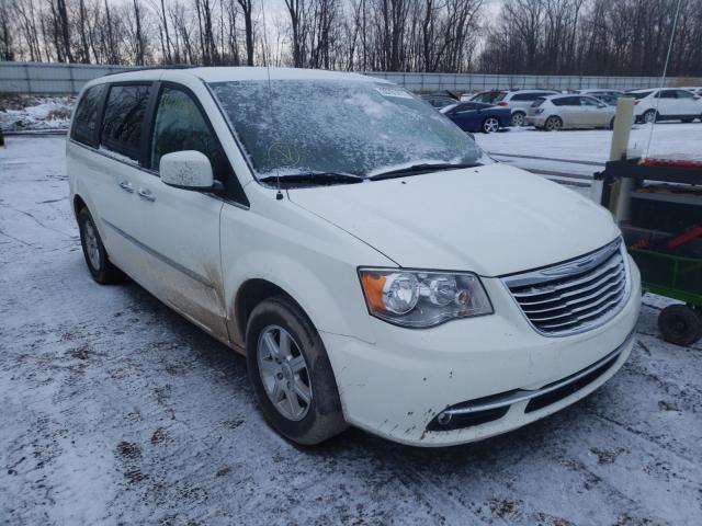 Chrysler Town-cou (2012)