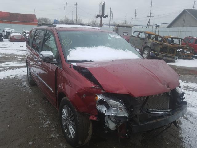 Chrysler Town-cou (2014)