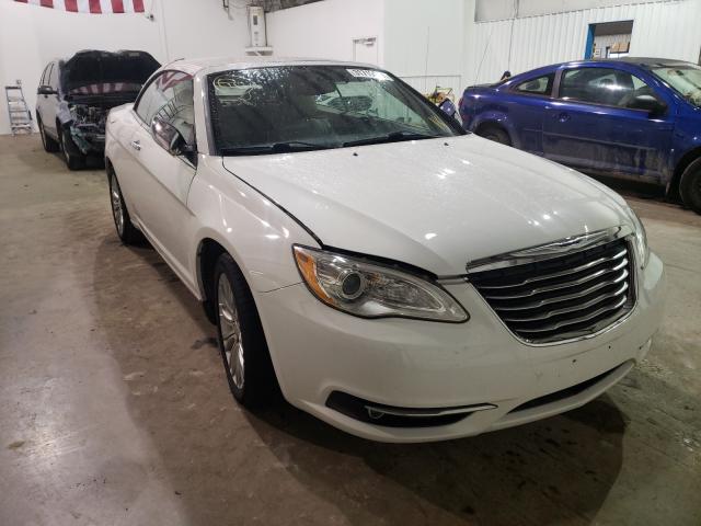 Chrysler 200 limite (2013)