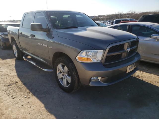 Dodge Ram 1500 s (2012)