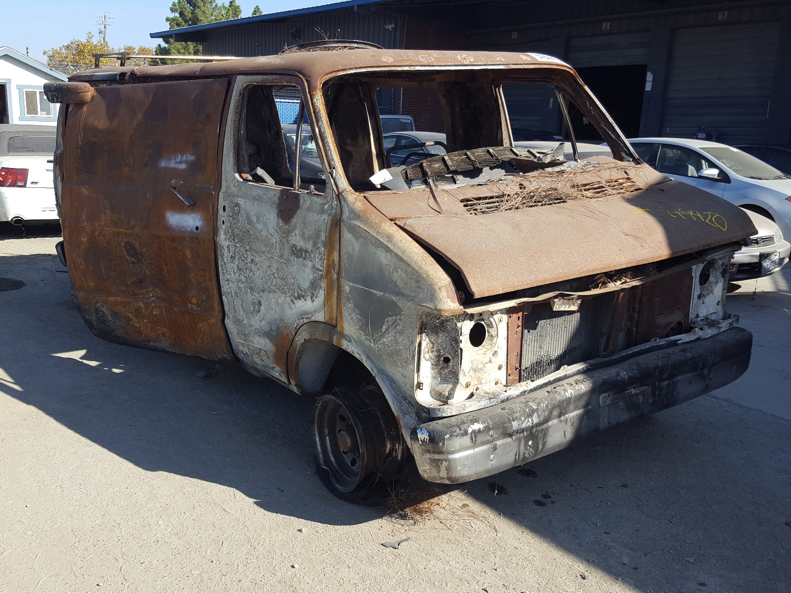 Dodge Ram van b2 (1987)