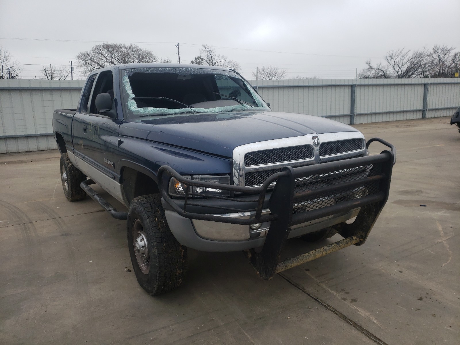 Dodge Ram 2500 (2001)
