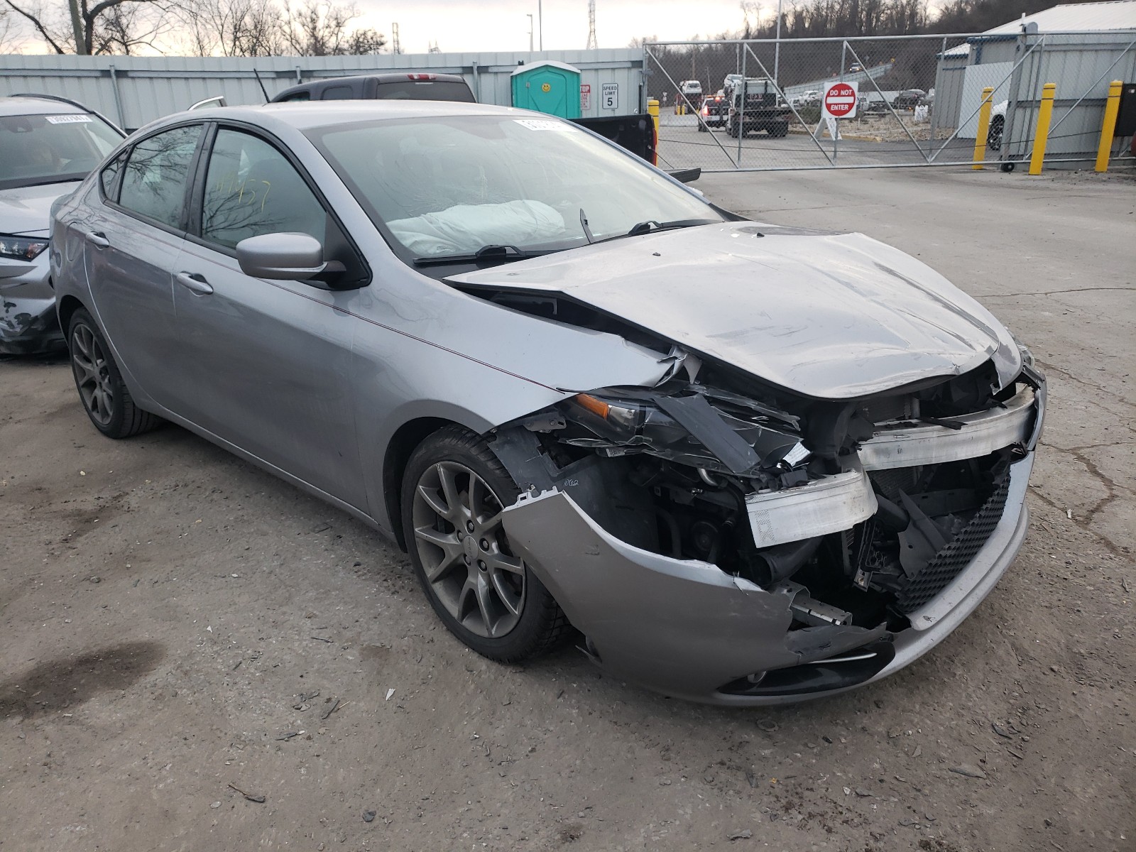 Dodge Dart sxt (2015)