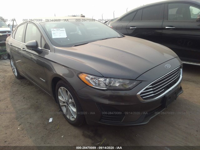 Ford Fusion hybrid (2019)