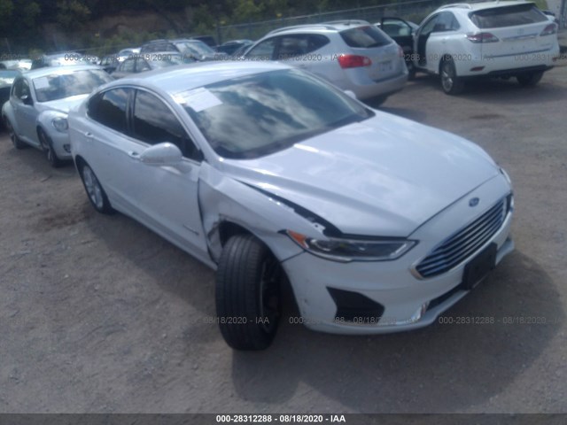 Ford Fusion hybrid (2019)