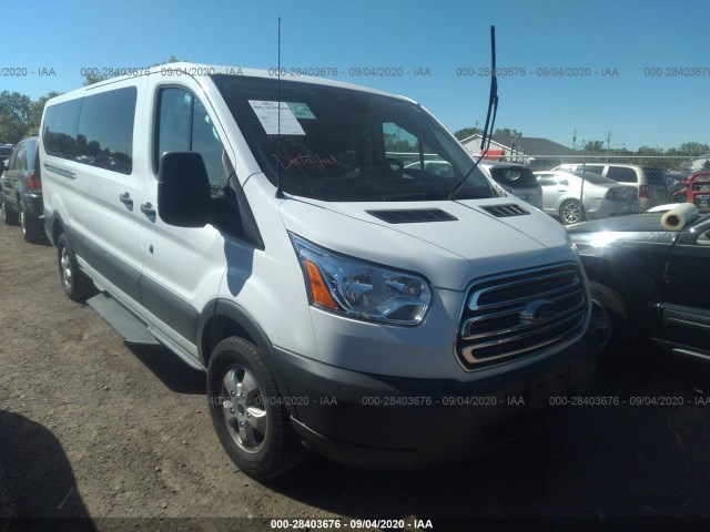 Ford Transit passenger wagon (2018)