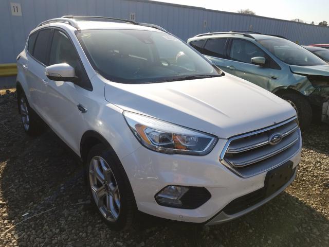 Ford Escape tit (2017)