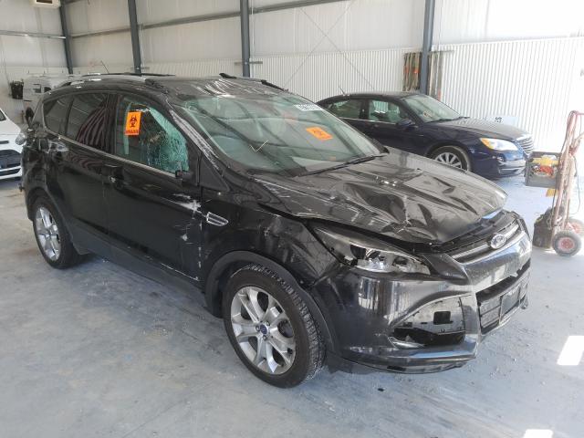 Ford Escape tit (2016)