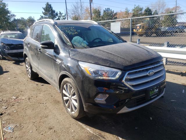 Ford Escape tit (2017)