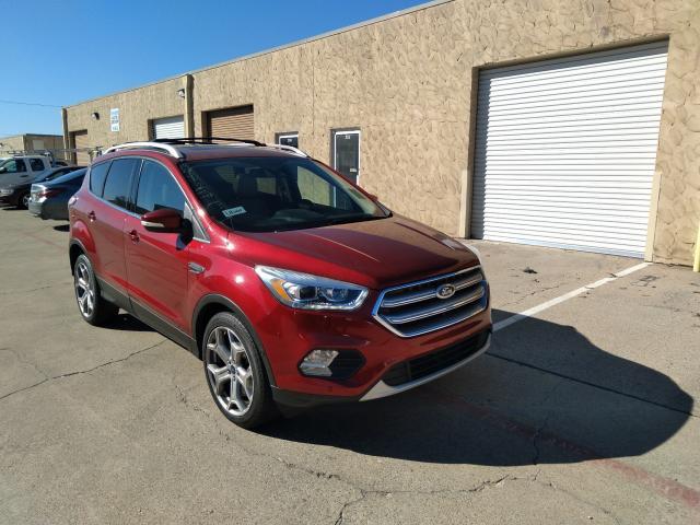 Ford Escape tit (2017)