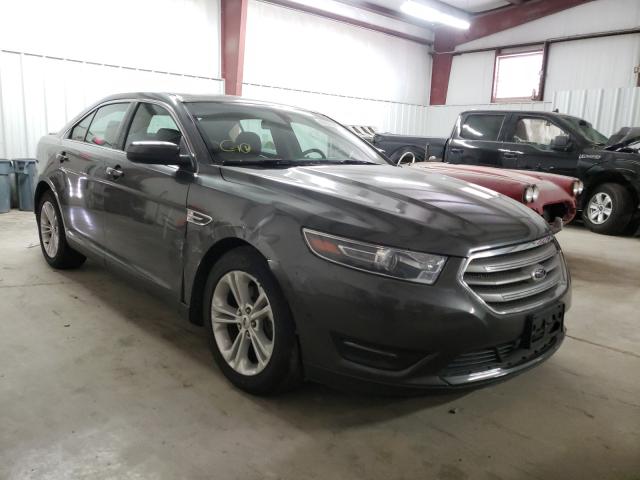 Ford Taurus sel (2015)