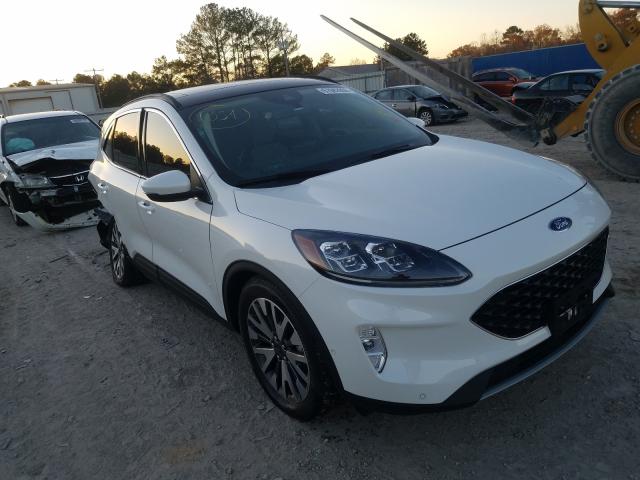 Ford Escape tit (2020)