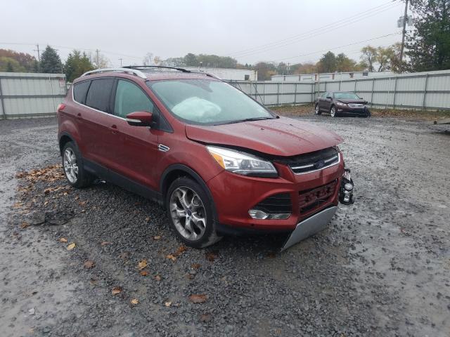 Ford Escape tit (2016)