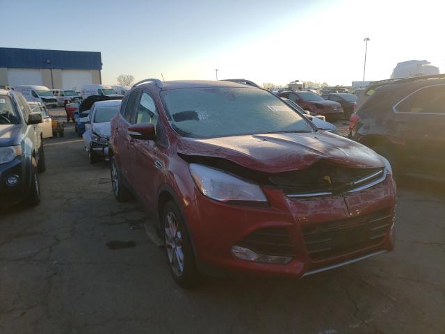 Ford Escape tit (2016)