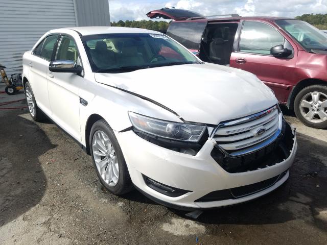 Ford Taurus lim (2015)