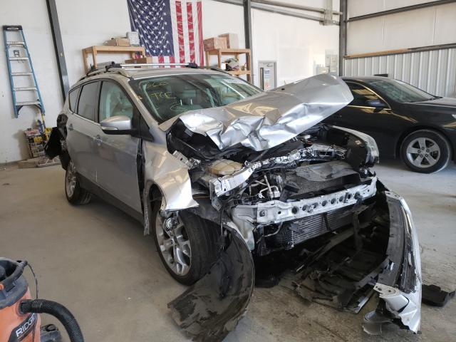 Ford Escape tit (2014)