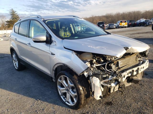 Ford Escape tit (2017)