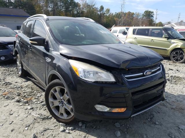 Ford Escape tit (2014)