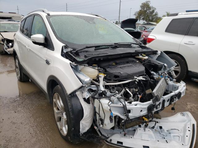 Ford Escape tit (2019)