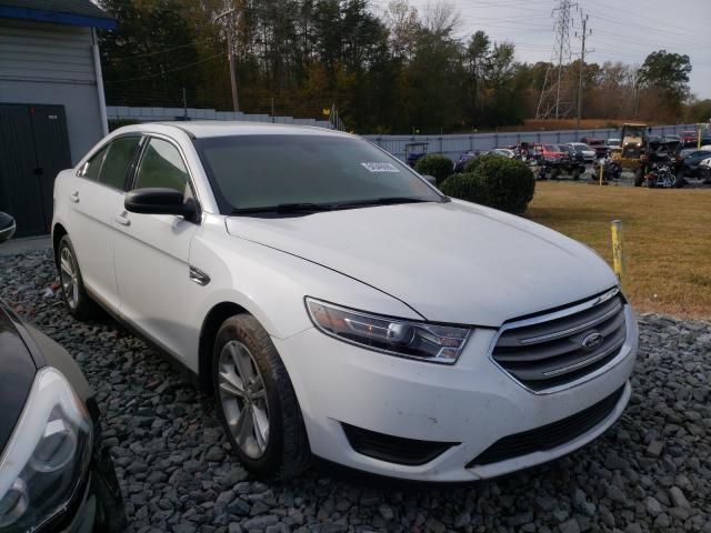 Ford Taurus se (2019)